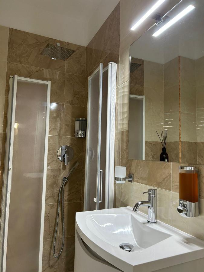 Agas Exclusive Apartment Катандзаро Экстерьер фото