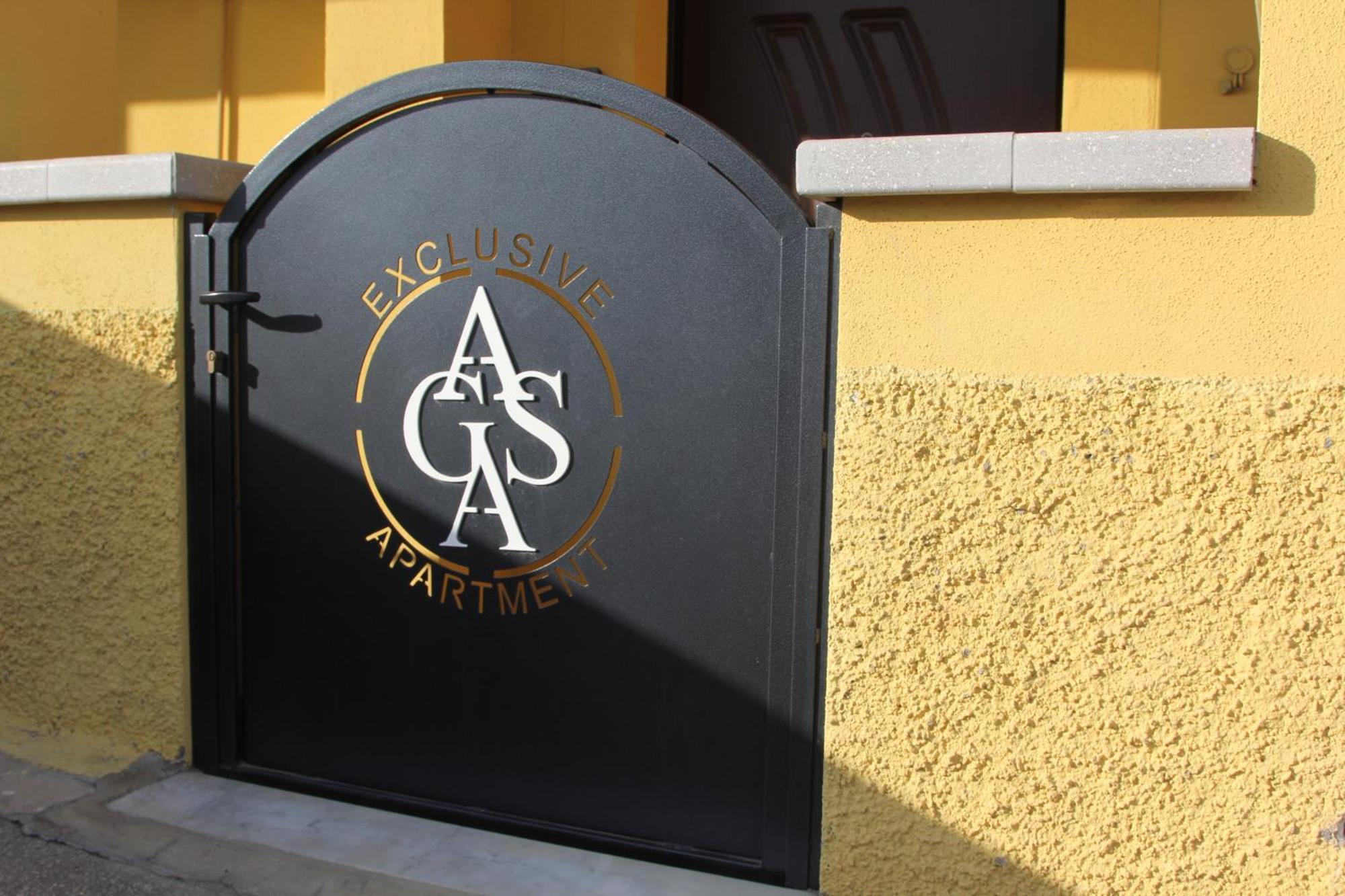 Agas Exclusive Apartment Катандзаро Экстерьер фото